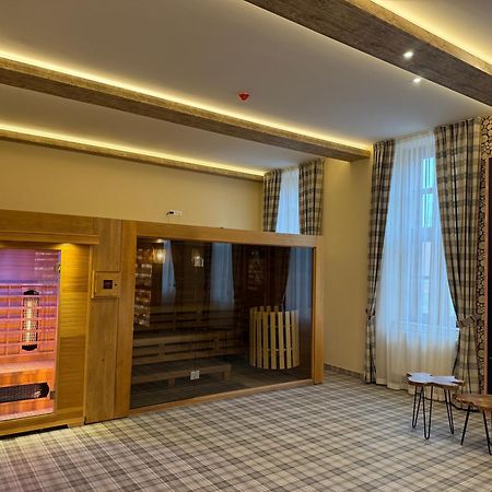 Pannonia Hotel Шопрон Екстериор снимка