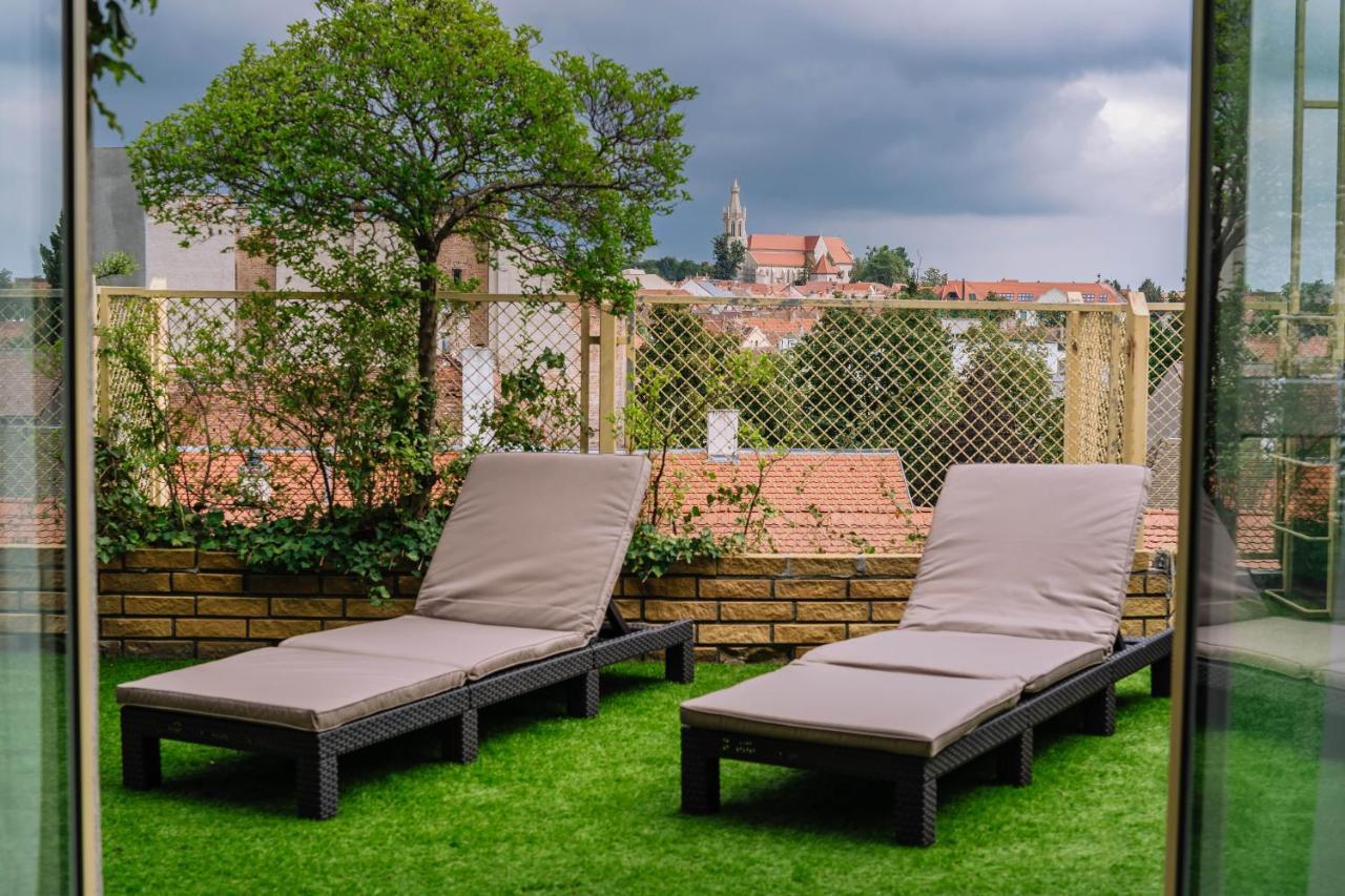 Pannonia Hotel Шопрон Екстериор снимка